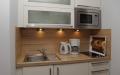 K�chenzeile mit Mikrowell...(400x600)