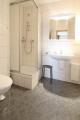 sch�nes Bad mit Handtuchh...(800x600)