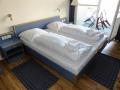 E�tisch mit 2 St�hlen...(451x600)