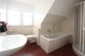 Badezimmer mit Dusche und...(800x533)